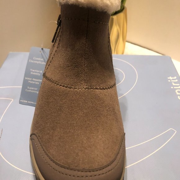 easy~spirit - Picture 4 of 5